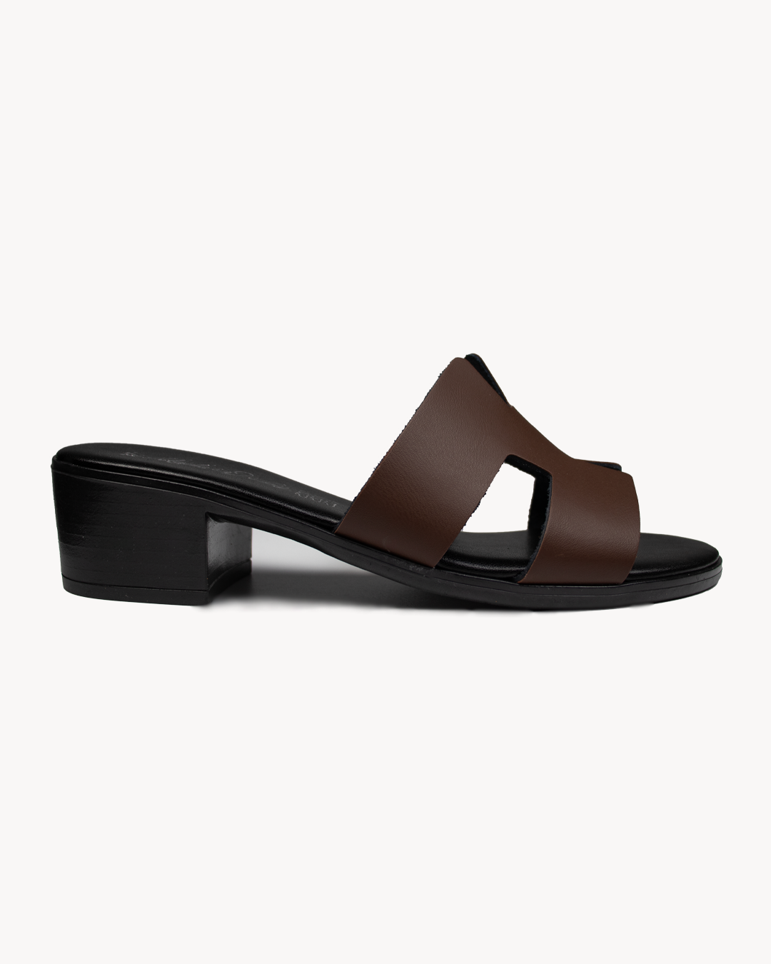 Sandalo H in pelle con tacco