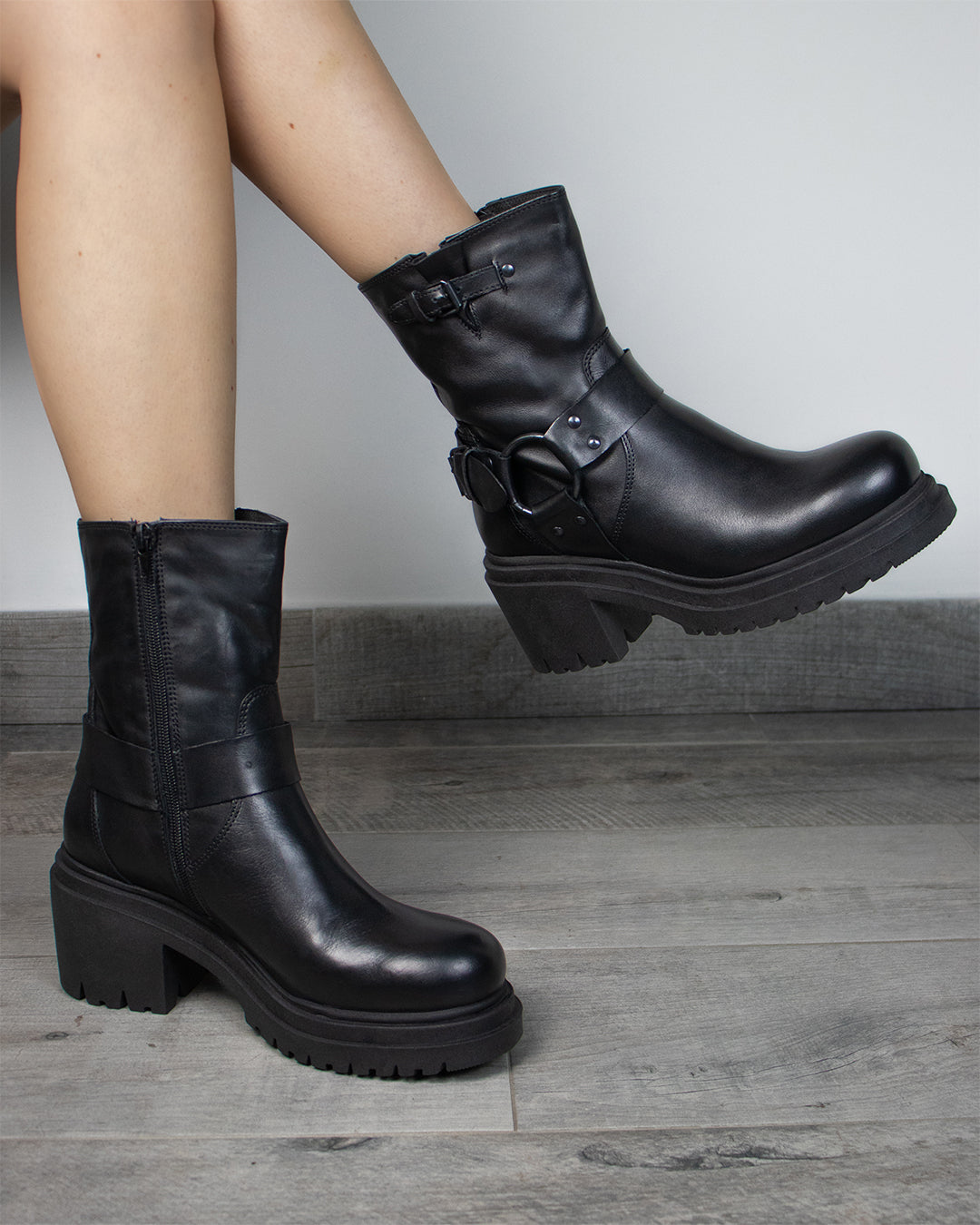 Berlin leather boots