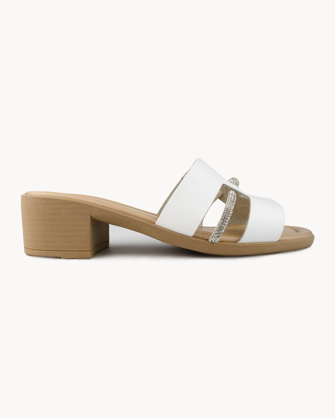 Sandalo Sibilla in pelle con tacco