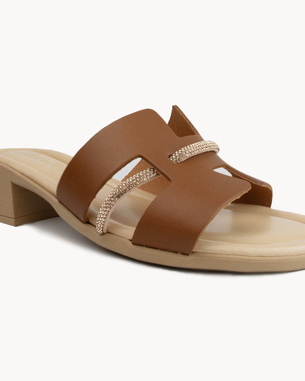 Sandalo Sibilla in pelle con tacco