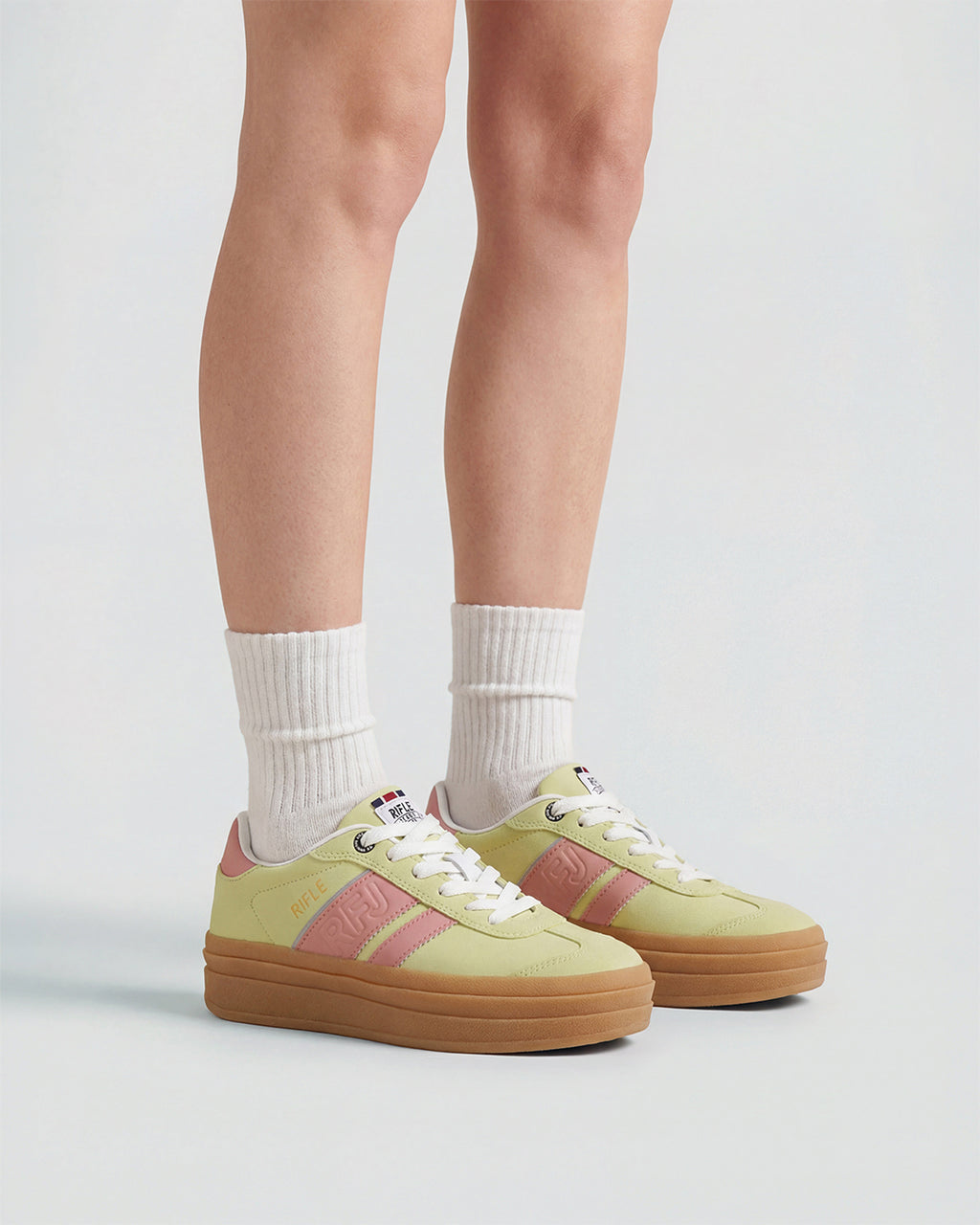 Sneakers platform Rifle con patch posteriore e bande laterali rosa
